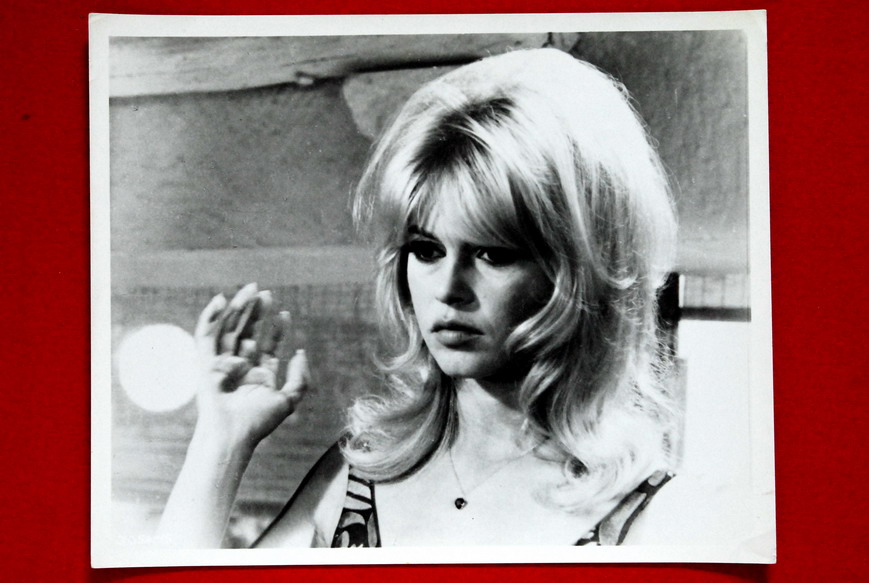 BRIGITTE BARDOT #8 VERY RARE 8x10 VINTAGE PHOTO