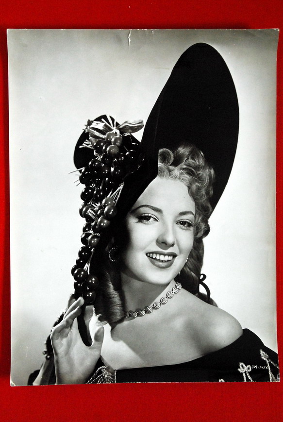 LINDA DARNELL #3 1947 10X13 ULTRA RARE VINTAGE PHOTO
