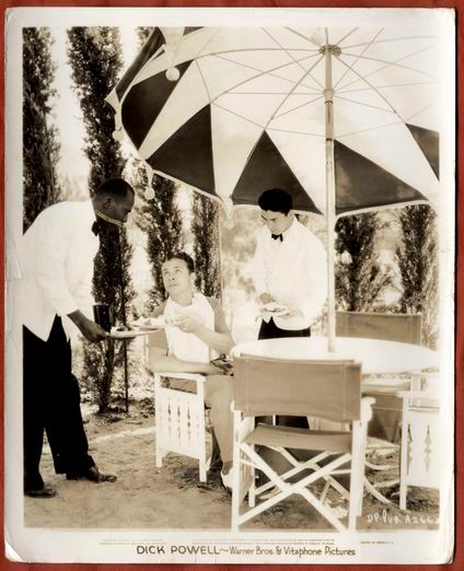 DICK POWELL 30’ CANDID RARE ORIGINAL VINTAGE PHOTO