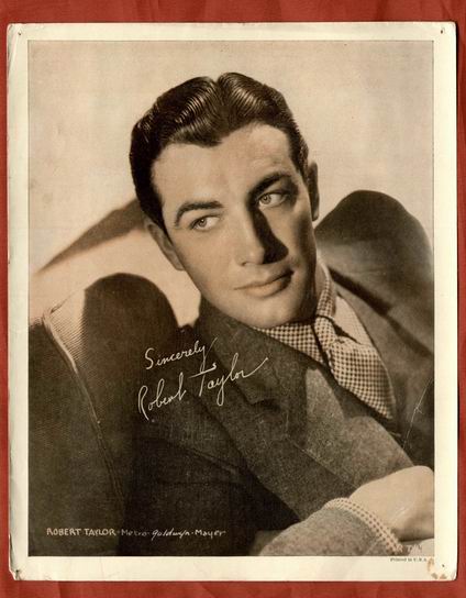 ROBERT TAYLOR 30’ RARE VINTAGE SIGNED TINTED PICTURE