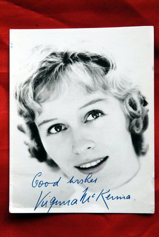 VIRGINIA McKENNA 1958 RARE AUTOGRAPHED PROMO PHOTO